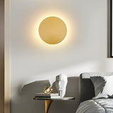 Sylvia – Stijlvolle wandlamp met ronde vorm en warm licht