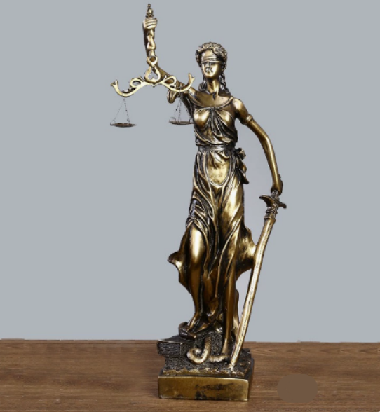 Decoratiestandbeeld van de Godin van de Gerechtigheid