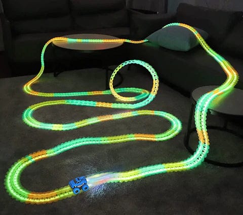 KidsPlay | Magnetische Autospeelbaan | Montessori Speelgoed | Verbeter Hand-Oog Coördinatie | Ontwikkel Verbeeldingsvermogen | Gloeit in het Donker | Veilig & Duurzaam Materiaal | Cadeau voor Kinderen