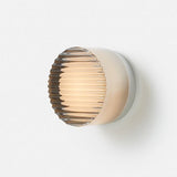 Moderne Ronde LED Wandlamp – Strakke Frosted Glas Ontwerp voor Zachte Sfeer