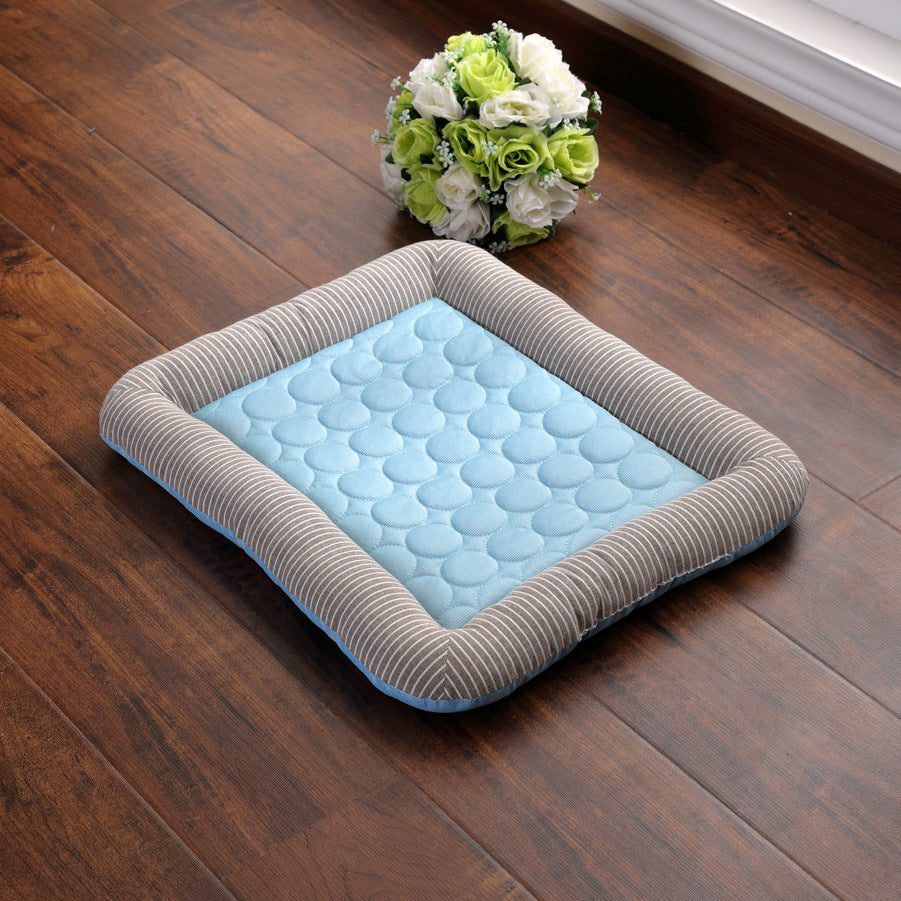 Verkoelende Huisdiermat voor Hond of Kat – Zomer Koelmat van Ice Silk in Blauw of Roze