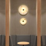 Combinatie van acryl en marmer in een designlicht!