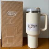 Vacuümgeïsoleerde beker met deksel en rietje – ThermoTumbler