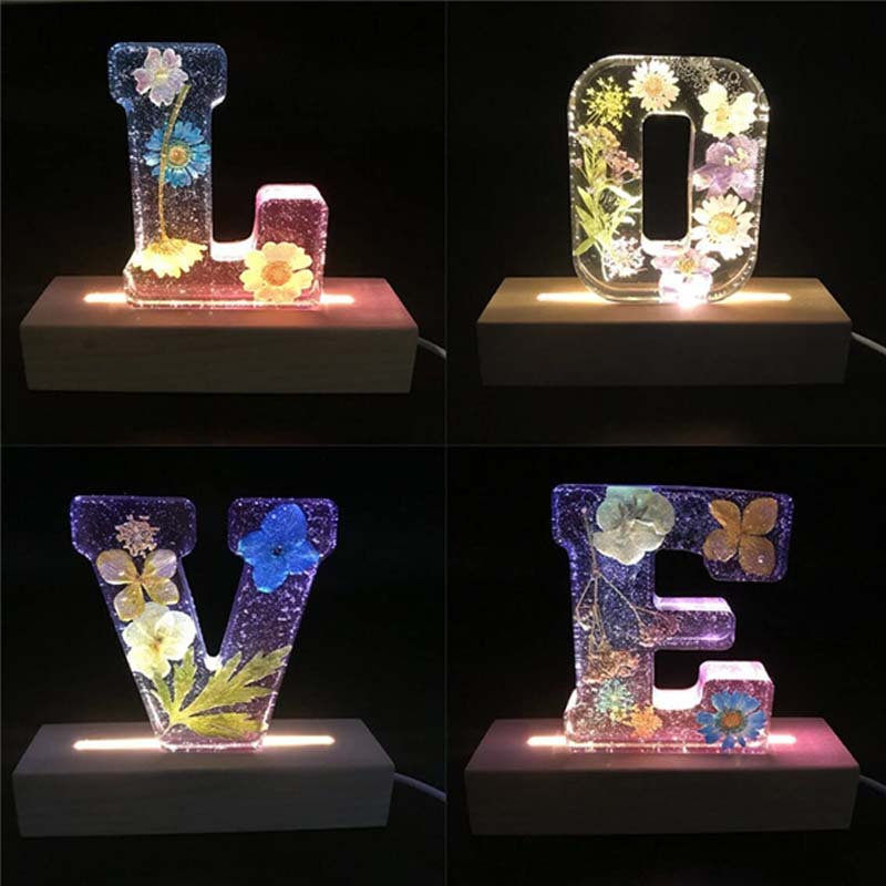 Nachtlampje van kunsthars met bloemenpatroon
