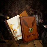Magisch Hardcover Notitieboek met Gouden Bal – Perfect voor Dagboeken en Notities