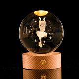 3D Kristallen LED Lamp – Decoratieve Lichtbol met Houten Basis