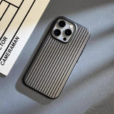 Shieldskin iPhone Hoes | Telefoonhoesje | Valbestendige titanium-look hoes voor iPhone modellen