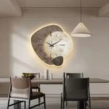 LunaWood Accent Wandklok – Natuurlijke Elegantie met Zacht LED‑Schijnsel