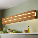 Moderne Gebroken Houten Wandlamp – Natuurlijke LED Sfeerverlichting