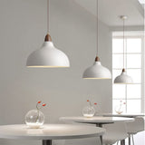 Scandinavische Houten & Metalen Hanglamp – Moderne Nordic Elegantie