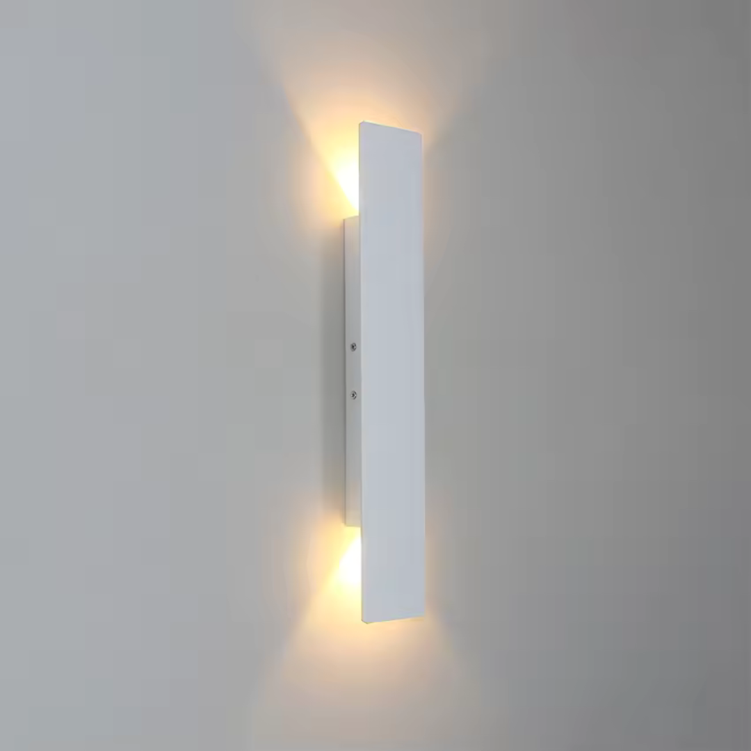 Xyrov | Weerbestendige LED Aluminium Buitenlamp | Modern Design | Energiezuinig | IP65 | Geschikt voor Tuin, Terras, Voordeur | Verkrijgbaar in Wit en Zwart | Duurzaam tegen Regen en Wind