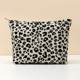 Chic Luipaard Make-up Tas – Compact en Functioneel
