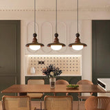 Hanglamp met houten accenten