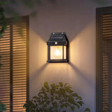 Wall Light | Verlicht je buitenruimte met deze lamp op zonne-energie!