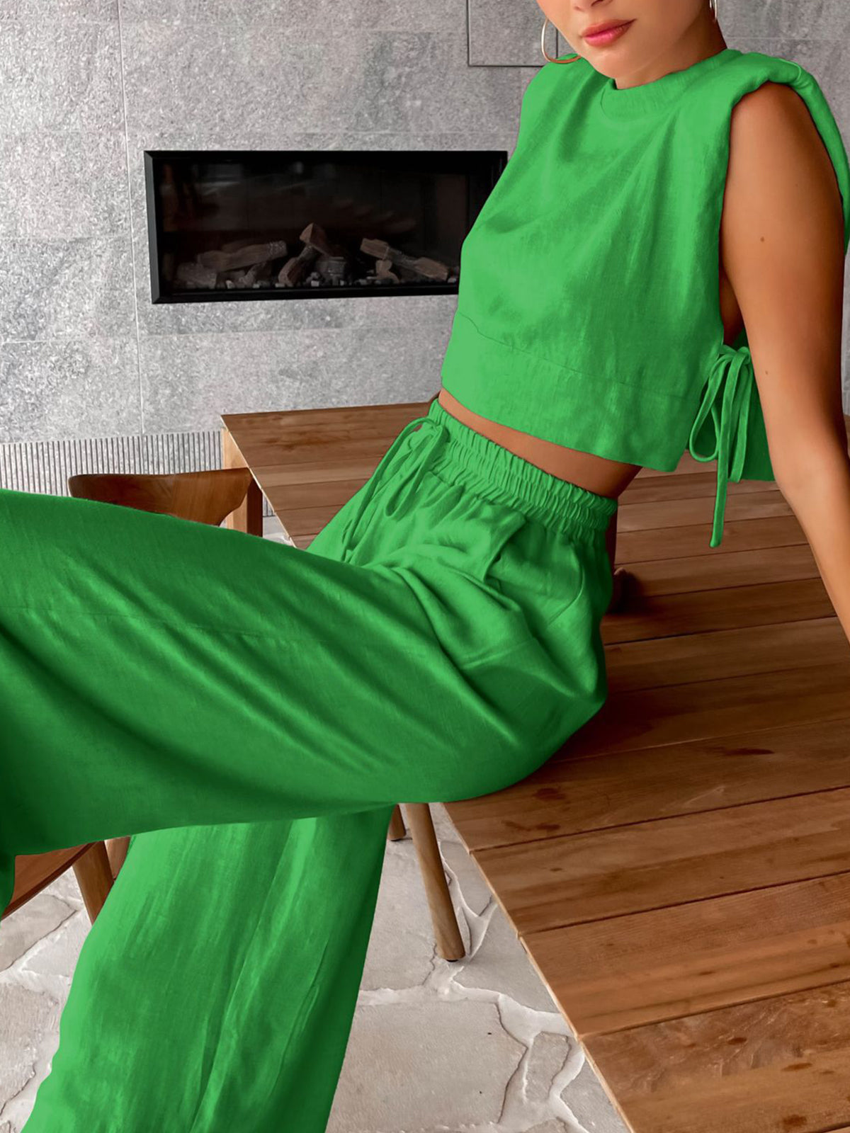 Twee-delig zomer-set met crop-top en broek – Valeria