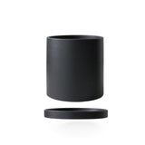 POTERIE – Moderne bloempot van keramiek met schotel