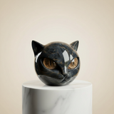 NoirCat Sculptuur | Hoogglans Hars Kat Hoofd Buste | Reflectieve Marmer-Gemodelleerde Afwerking | Hoog-Contrast Pupil Dilation Optiek | Desktop Anatomisch Feline Model | Niet-Poreus Gewogen Kunstobject