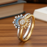 Sprankelende Zilveren Kristallen Ring – Elegante 925 Sterling Zilveren Ring met Maan- & Zonendesign