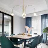 Elegante verlichting die verfijning toevoegt aan elk interieur