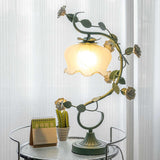 RosaGlo™ Stijlvolle Bedekte Rozenlamp – Tijdloze Elegant met een Romantische Glans