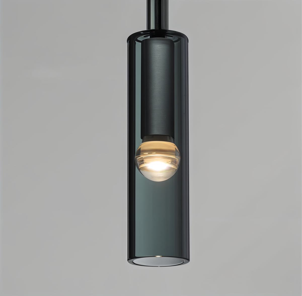 Minimale Wandlamp met Rookglas – Orvane