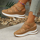 Platformsandalen – Klittenbandjes & Gewatteerde Zool
