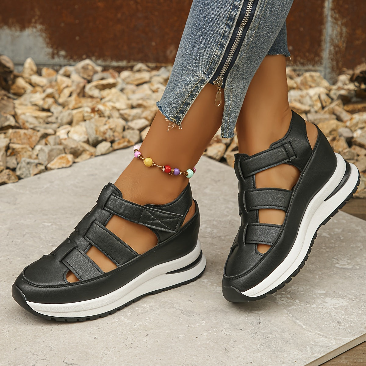 Platformsandalen – Klittenbandjes & Gewatteerde Zool