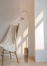 Nordic Arum | Minimalistisch Design Vloerlamp met Marmeren Basis | Scandinavisch design vloerlamp | Dimbare LED verlichting | Luxe marmeren voet | Energiezuinig | Moderne elegante stijl | Vloerverlichting voor woonkamer slaapkamer
