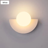 Moderne LED wandlamp in geometrische halve cirkel stijl