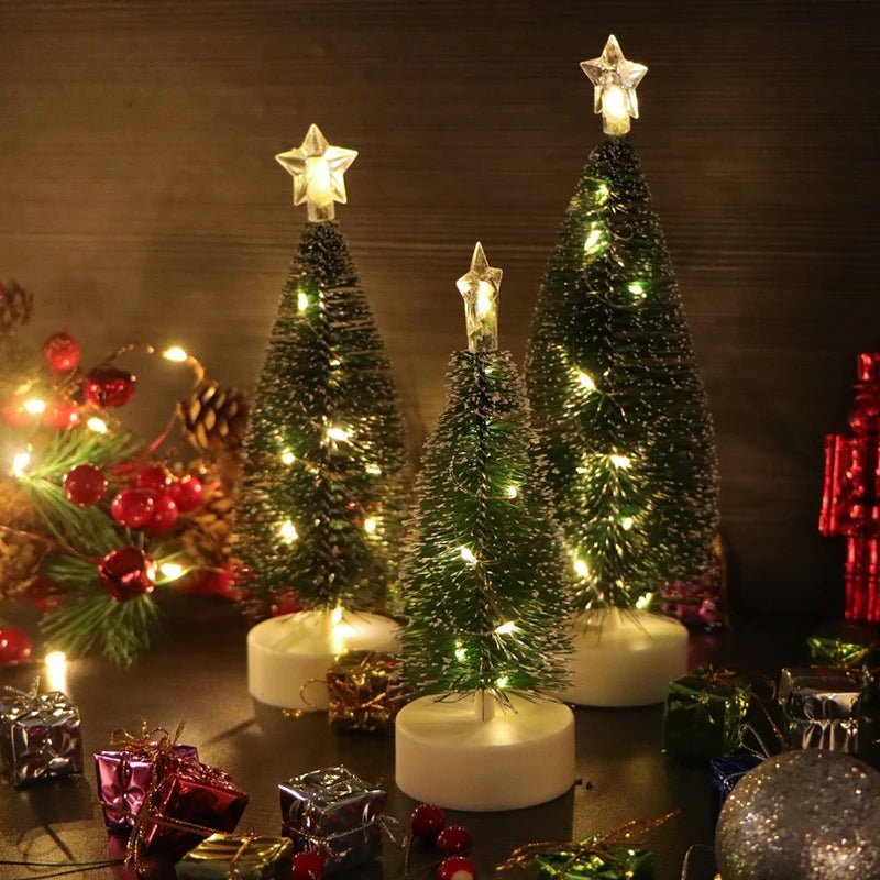 BRIGHTMAS – LED-lichtsnoer voor kerstbomen in twee kleurvarianten