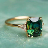Vierkante Smaragd Ring – Elise