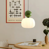 Glazen charme met gouden accent van luxe