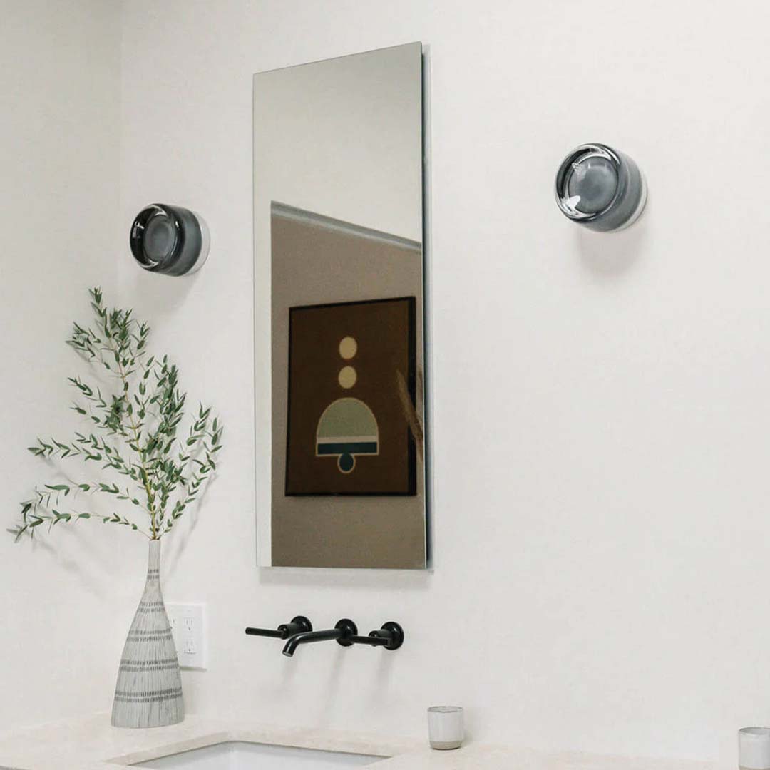Nomeva | Moderne wandlamp met kuiltjestextuur | Hoogwaardig metaal | Energiezuinige LED | Verkrijgbaar in Amber, Rook, Wit | Eenvoudige installatie | 13,7x7 cm | Voor woonkamer, slaapkamer, gang