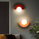 Moderne LED wandlamp in geometrische halve cirkel stijl