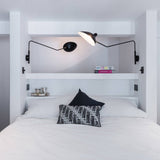 Serge Mouille Eén-Arms Wandlamp – Iconisch Ontwerp uit de Jaren '50 met Verstelbare Arm