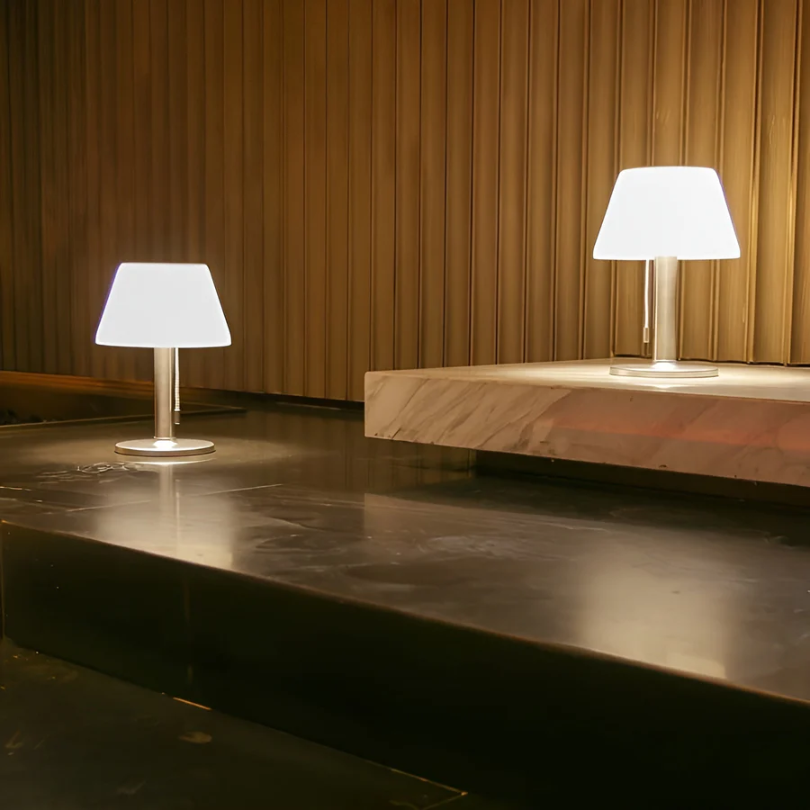 Stijlvolle Solar-Tafellamp - SolarLuxe