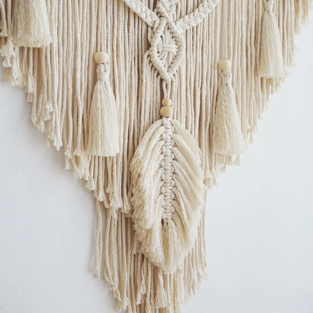 BohoWoven - Scandinavische boho macramé wandhanger | Scandinavische Boho Macramé Wandhanger 75x95cm | Handgemaakt | Wanddecoratie voor Woonkamer & Slaapkamer | Decoratief Design | Elegante Wandversiering | Kleur Beige Geel