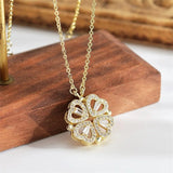 LuckyHeart Omarm het geluk met deze hartverwarmende charm!