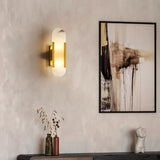 Moderne Marmor Wandlamp met Gouden Details – Luxe Verlichting