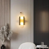 Moderne Marmor Wandlamp met Gouden Details – Luxe Verlichting