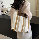 MetroStripe Casual Tote – Functionaliteit en Design