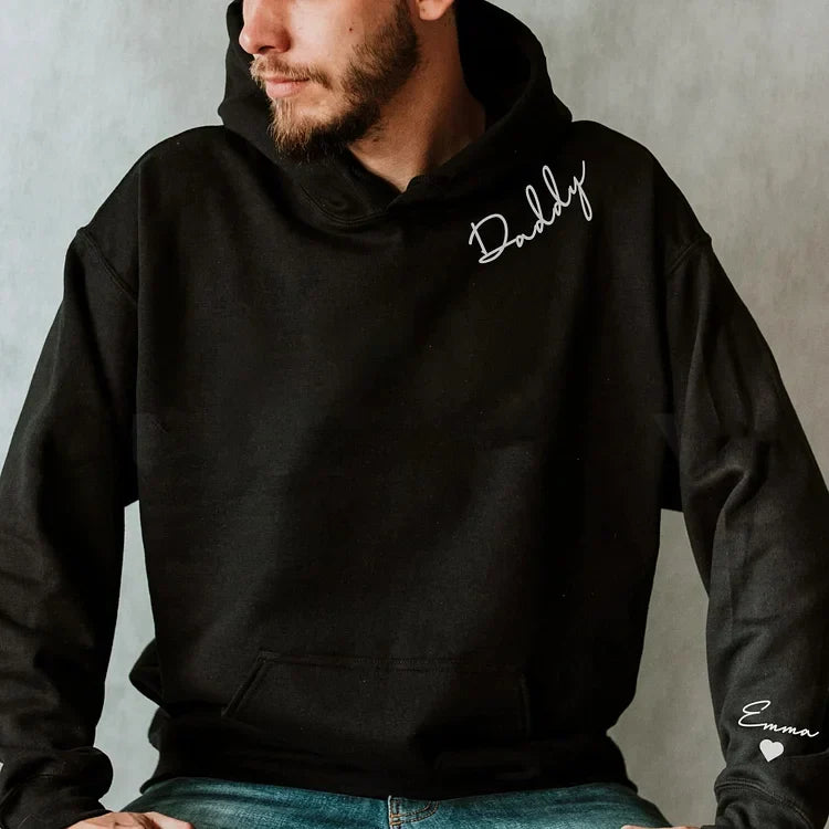 Embrace Hoodie | Te personaliseren met namen op de mouw