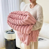 CloudStripe Faux Fur Gewichtsdeken