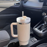 Vacuümgeïsoleerde beker met deksel en rietje – ThermoTumbler