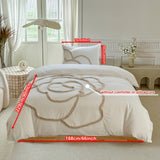 Tufted Beddengoed Set – Bedsprei en Kussenhoezen met Grote Bloemdesign
