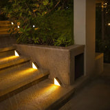 Zonne-energie LED lampen set voor het verlichten van trappen en tuinen
