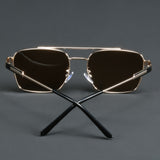 Trendy Full-Rim zonnebril met licht-blokkerende glazen voor heren voor strand & vrijetijdskleding | Noah