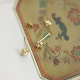 Zachte Vintage-Oorbellen met Opal – Seraphina