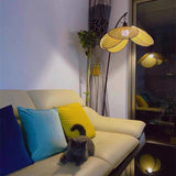 Rieten Wicker Vloerlamp – Handgemaakte Natuurlijke Elegantie voor een Warme Sfeer