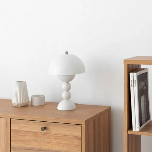 Scandinavische oplaadbare LED-tafellamp in kleur voor de woonkamer en slaapkamer
